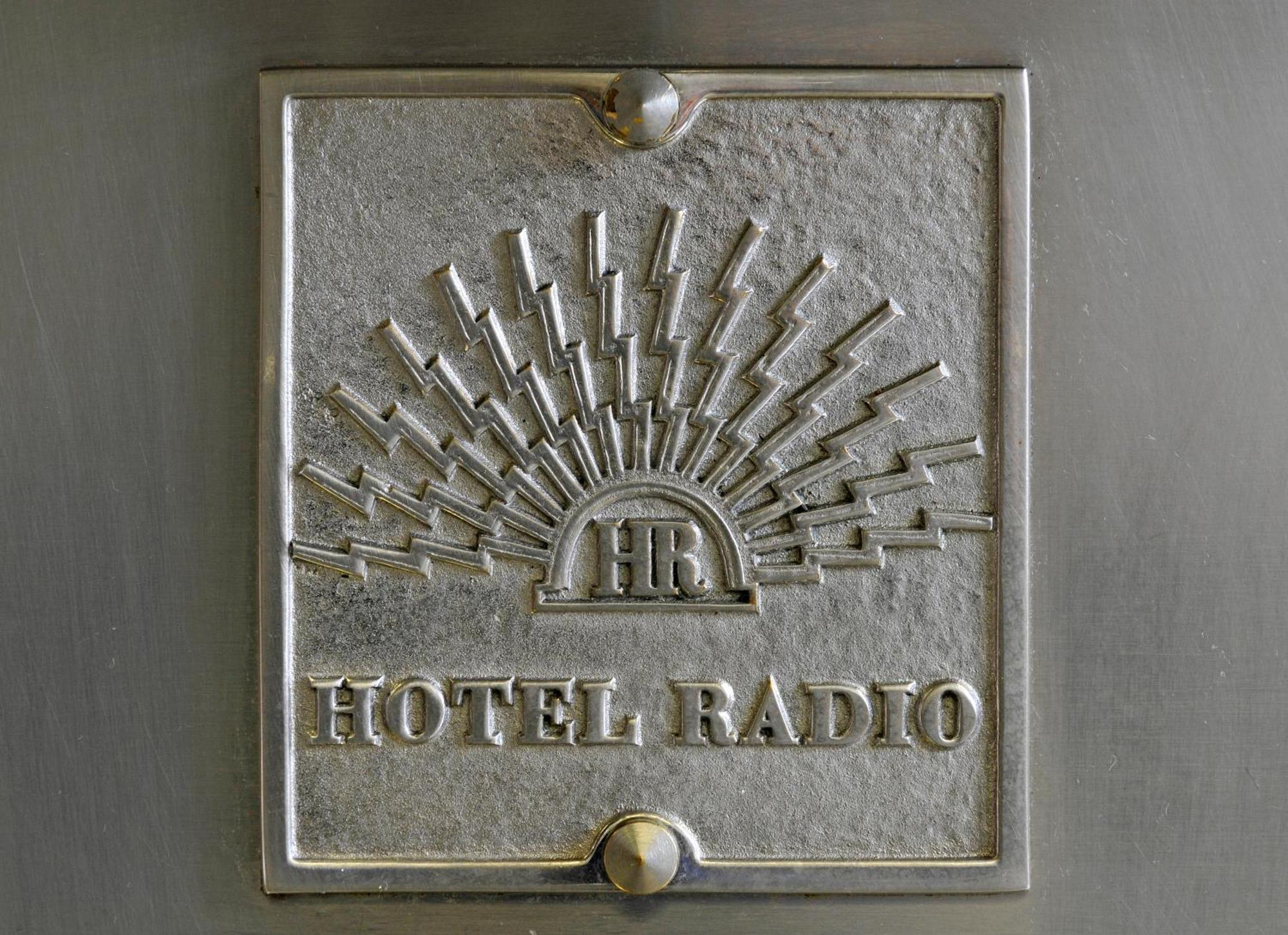 Hotel Radio - Teritoria Chamalieres Ngoại thất bức ảnh