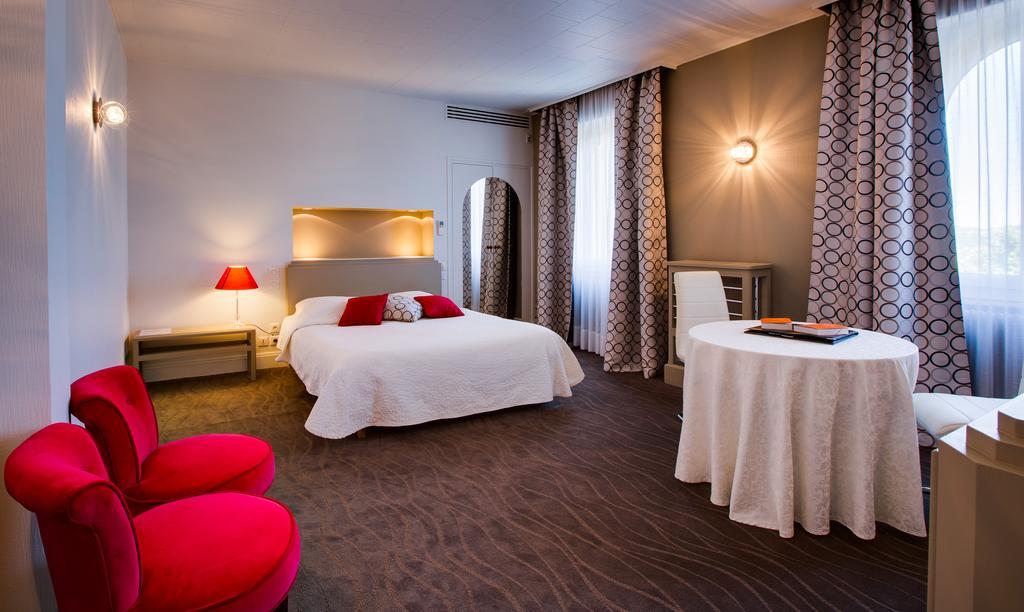 Hotel Radio - Teritoria Chamalieres Phòng bức ảnh